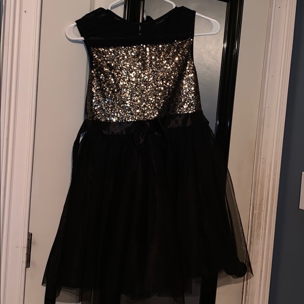 Girls dress size 10